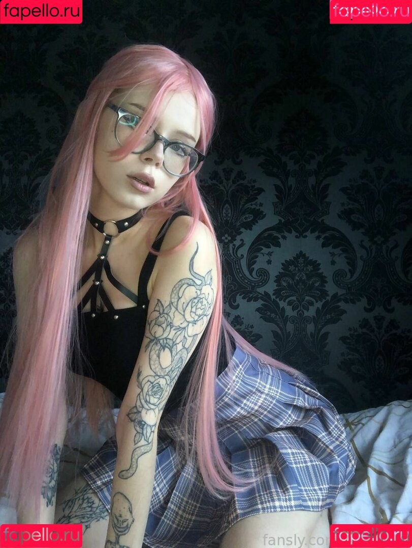 AizaOMG Onlyfans Photo Gallery 