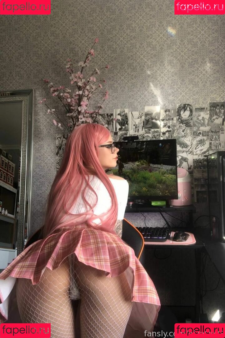 AizaOMG Onlyfans Photo Gallery 