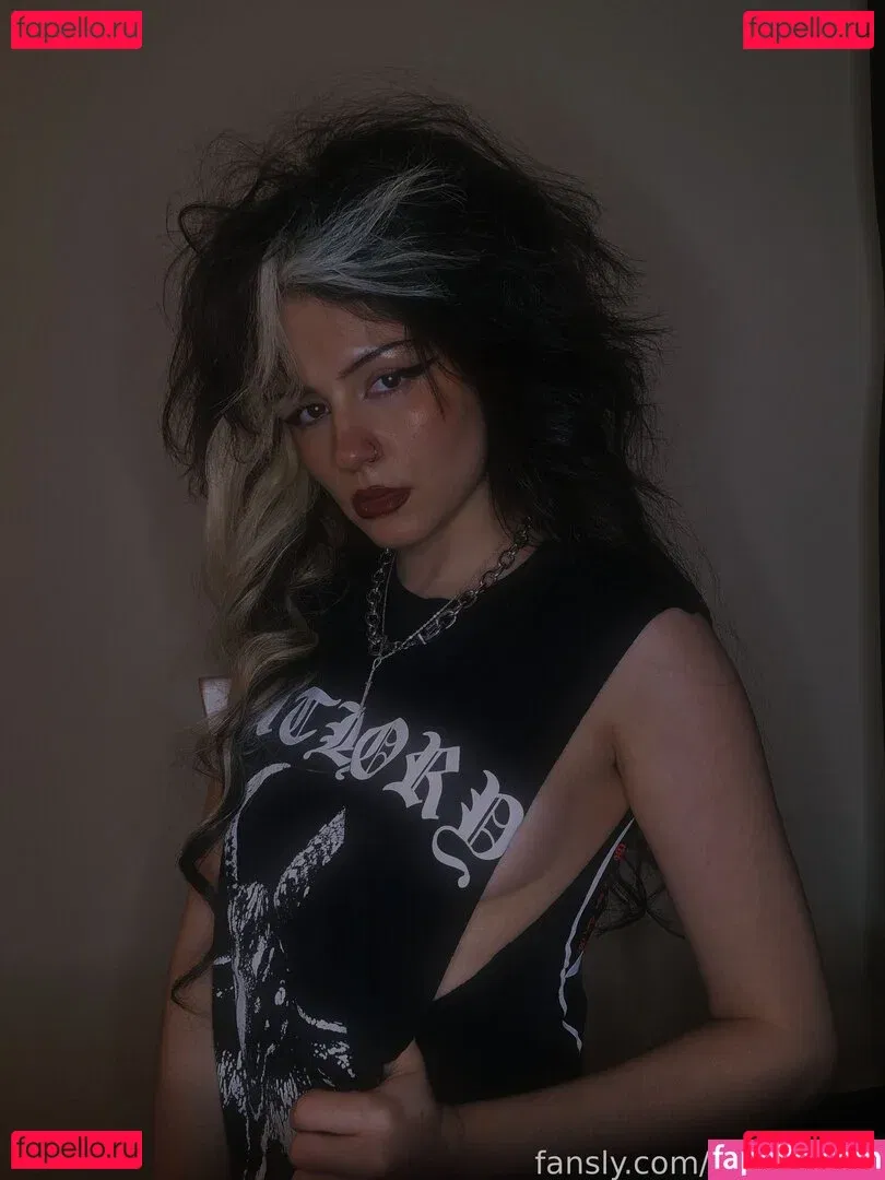 HellionCait Onlyfans Photo Gallery 