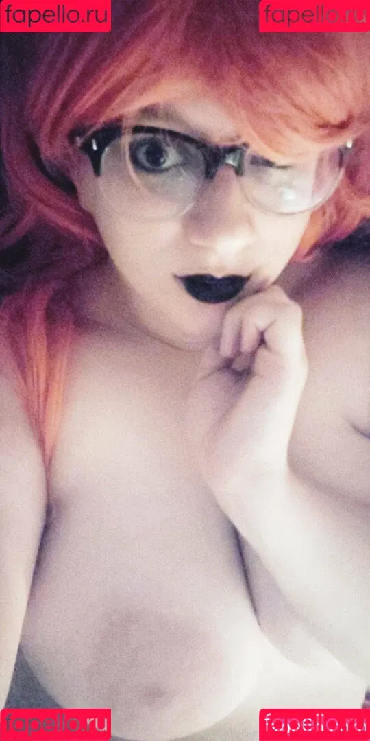 aezlealilleafree Onlyfans Photo Gallery 