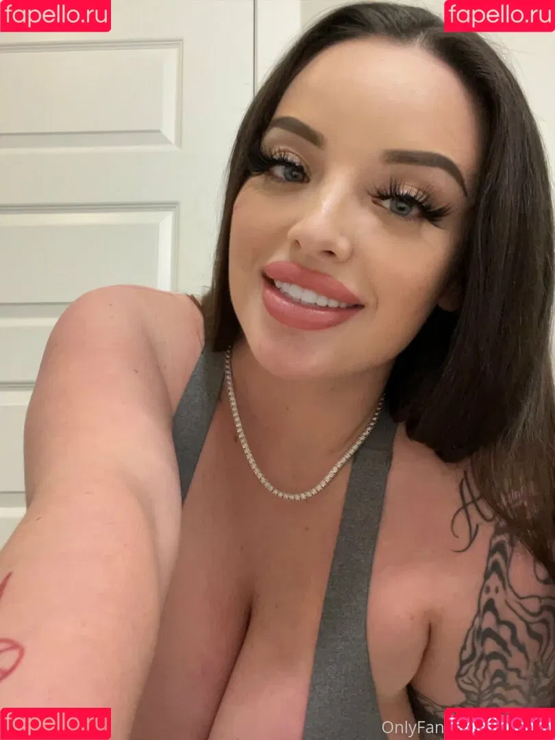 alexawoods69 Onlyfans Photo Gallery 
