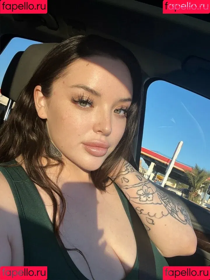 alexawoods69 Onlyfans Photo Gallery 