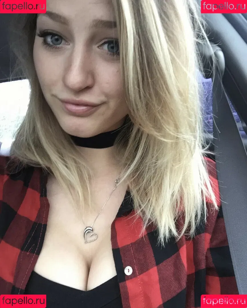Gabby Downing Onlyfans Photo Gallery 