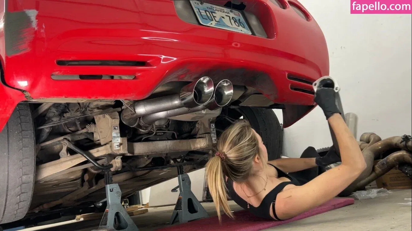 Gabby Downing Onlyfans Photo Gallery 