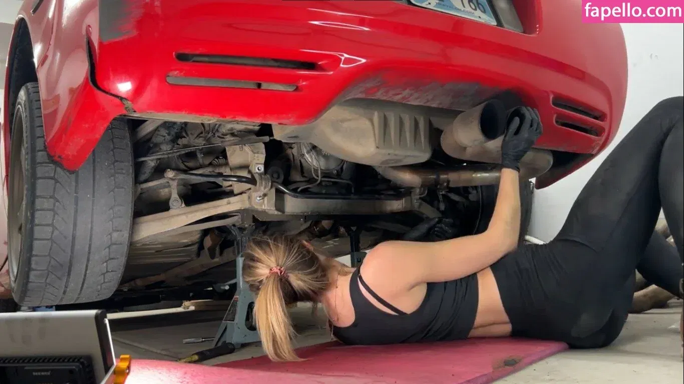 Gabby Downing Onlyfans Photo Gallery 