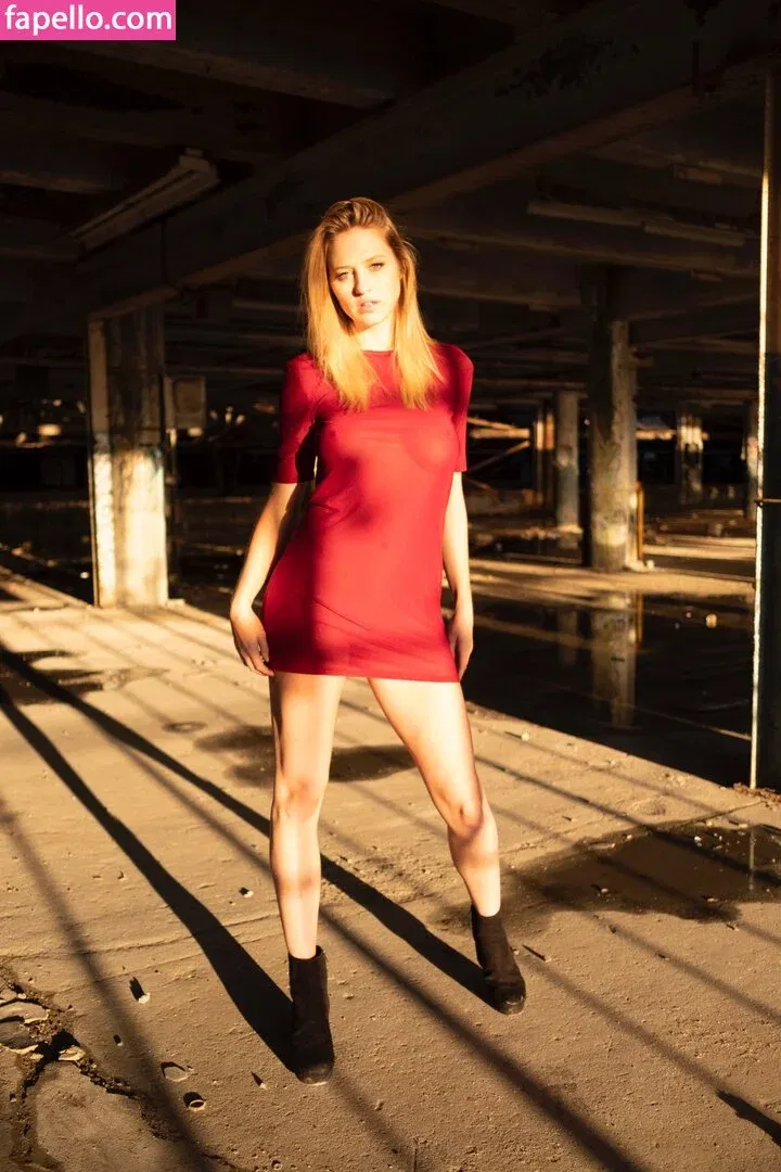 Gabby Downing Onlyfans Photo Gallery 