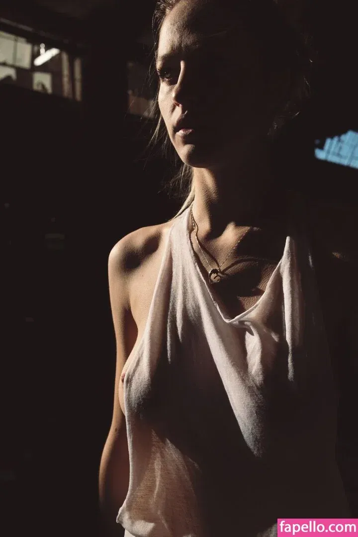 Gabby Downing Onlyfans Photo Gallery 