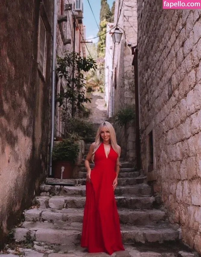 Sarah Liebich Onlyfans Photo Gallery 