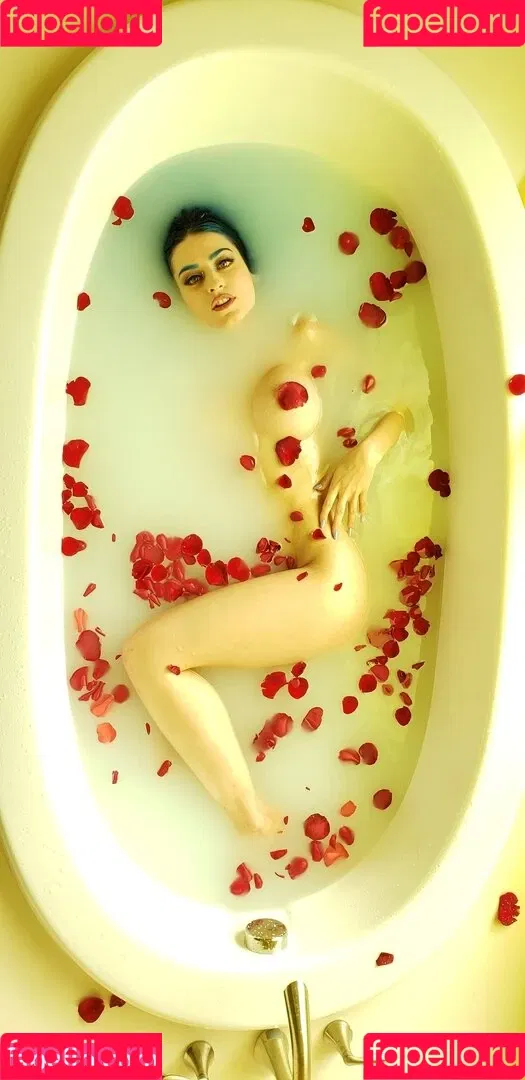Jewelz Blu Onlyfans Photo Gallery 