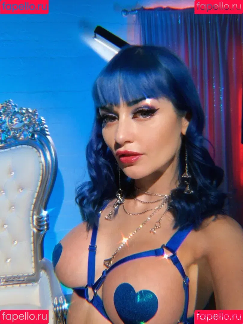 Jewelz Blu Onlyfans Photo Gallery 