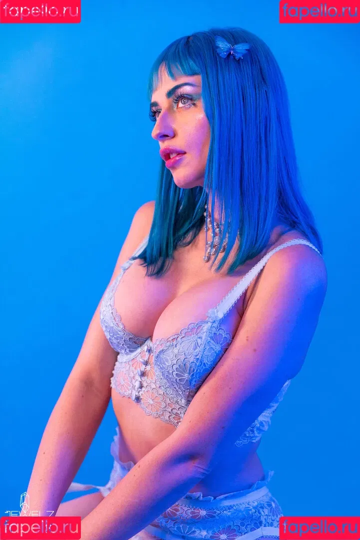 Jewelz Blu Onlyfans Photo Gallery 