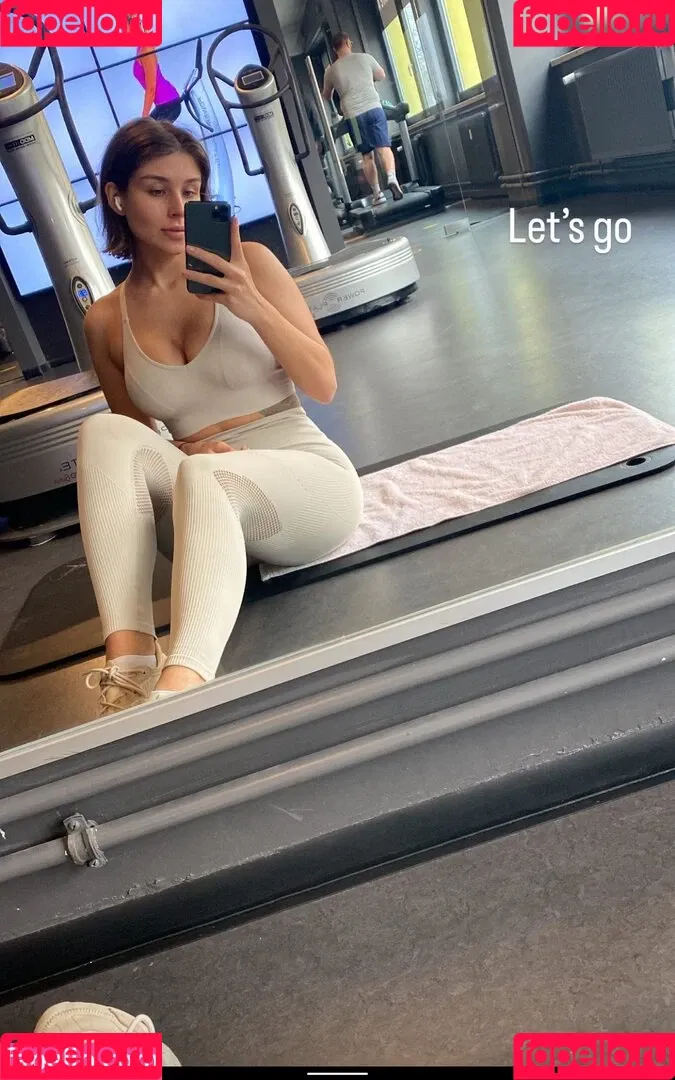 Zoe Matthea Onlyfans Photo Gallery 