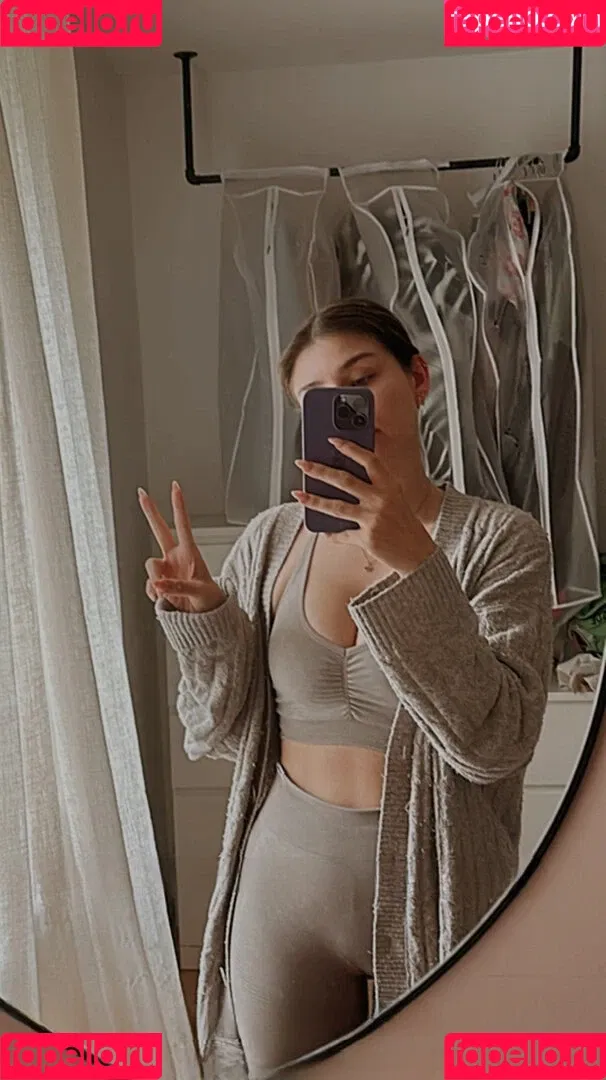 Zoe Matthea Onlyfans Photo Gallery 