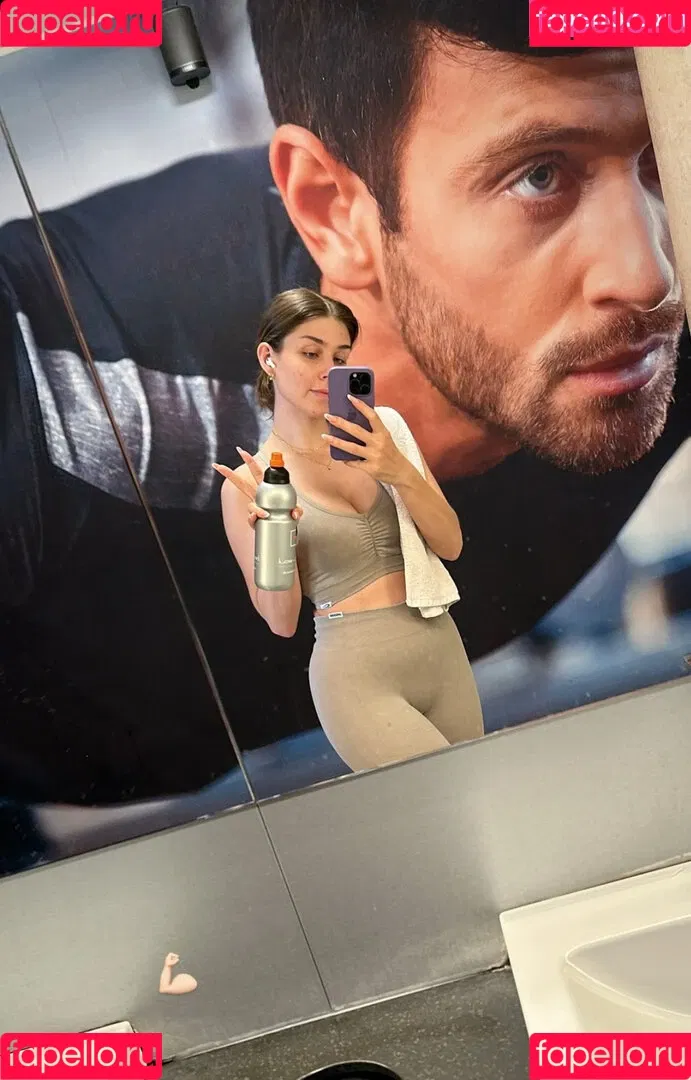 Zoe Matthea Onlyfans Photo Gallery 
