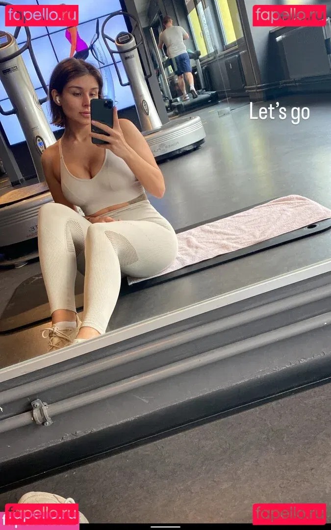 Zoe Matthea Onlyfans Photo Gallery 