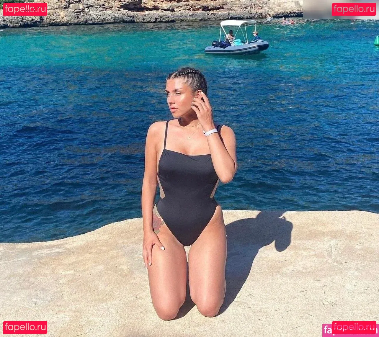 Zoe Matthea Onlyfans Photo Gallery 