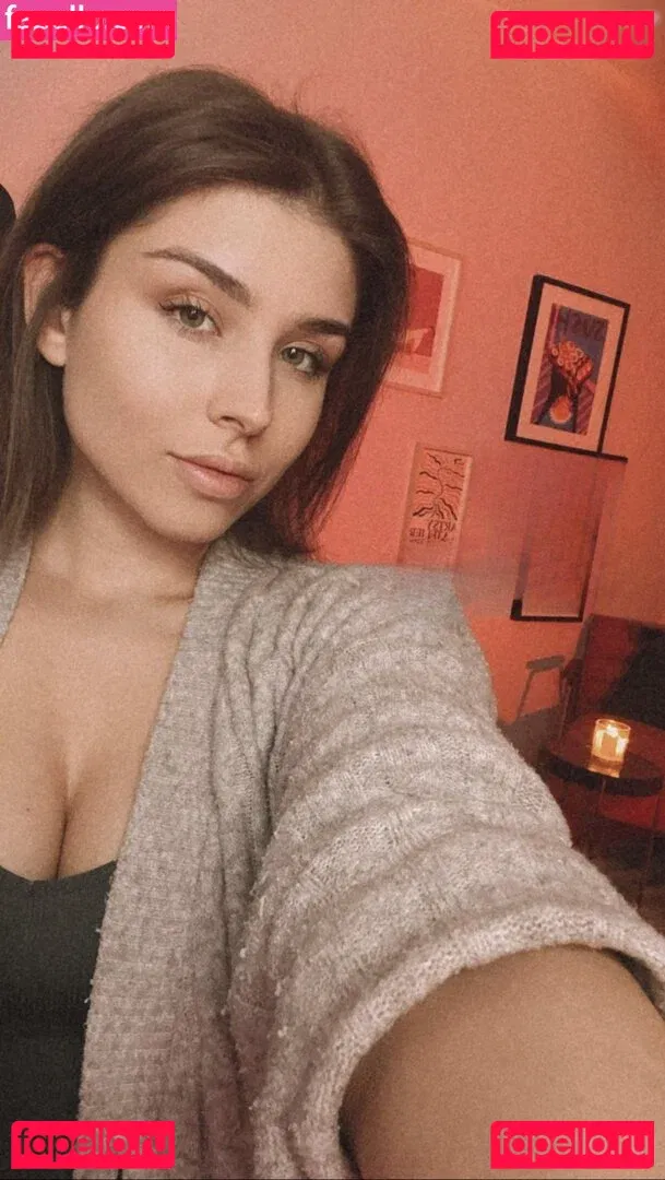 Zoe Matthea Onlyfans Photo Gallery 