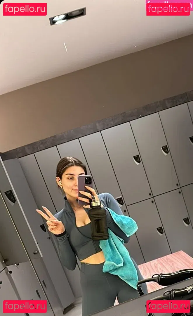 Zoe Matthea Onlyfans Photo Gallery 