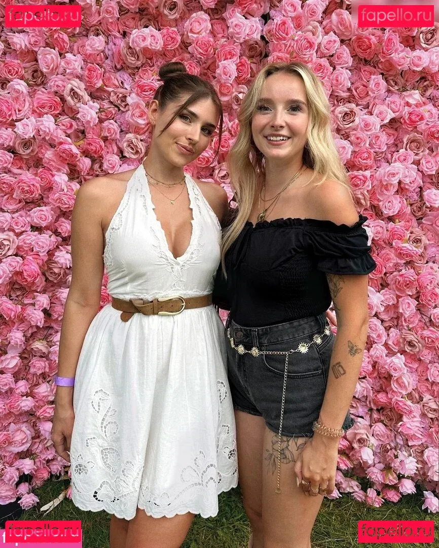 Zoe Matthea Onlyfans Photo Gallery 