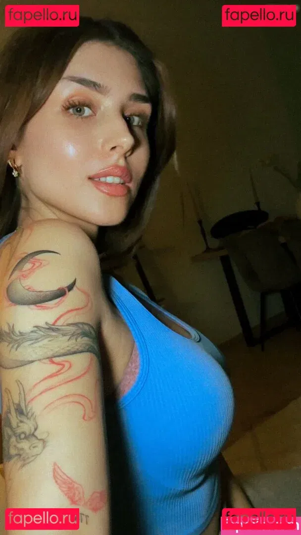 Zoe Matthea Onlyfans Photo Gallery 