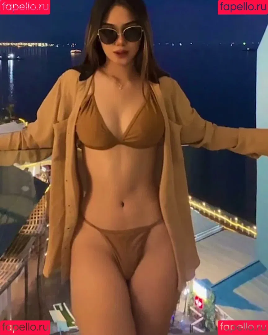 yanne.lvs Onlyfans Photo Gallery 