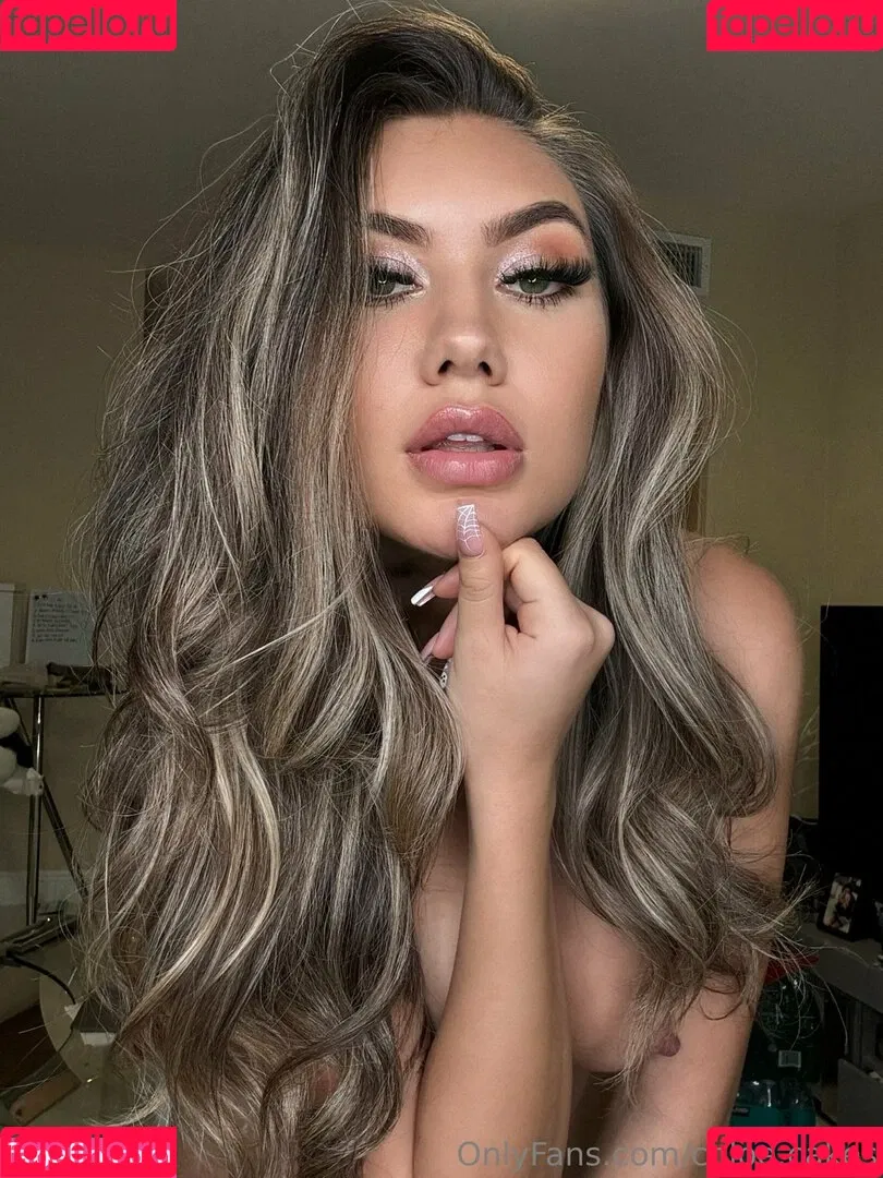 chloe.cakes Onlyfans Photo Gallery 