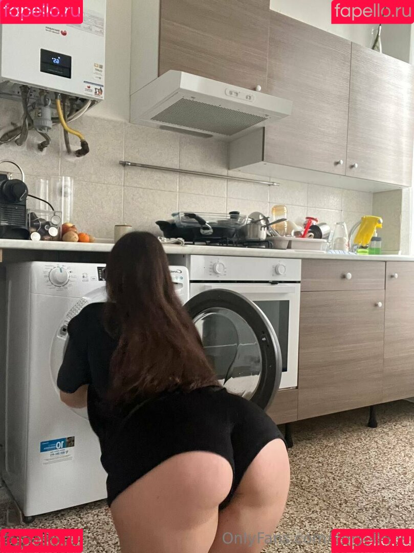 emy_buns Onlyfans Photo Gallery 