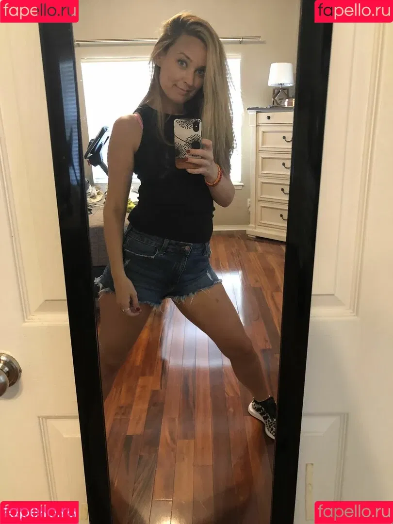 lyric_in_my_head Onlyfans Photo Gallery 