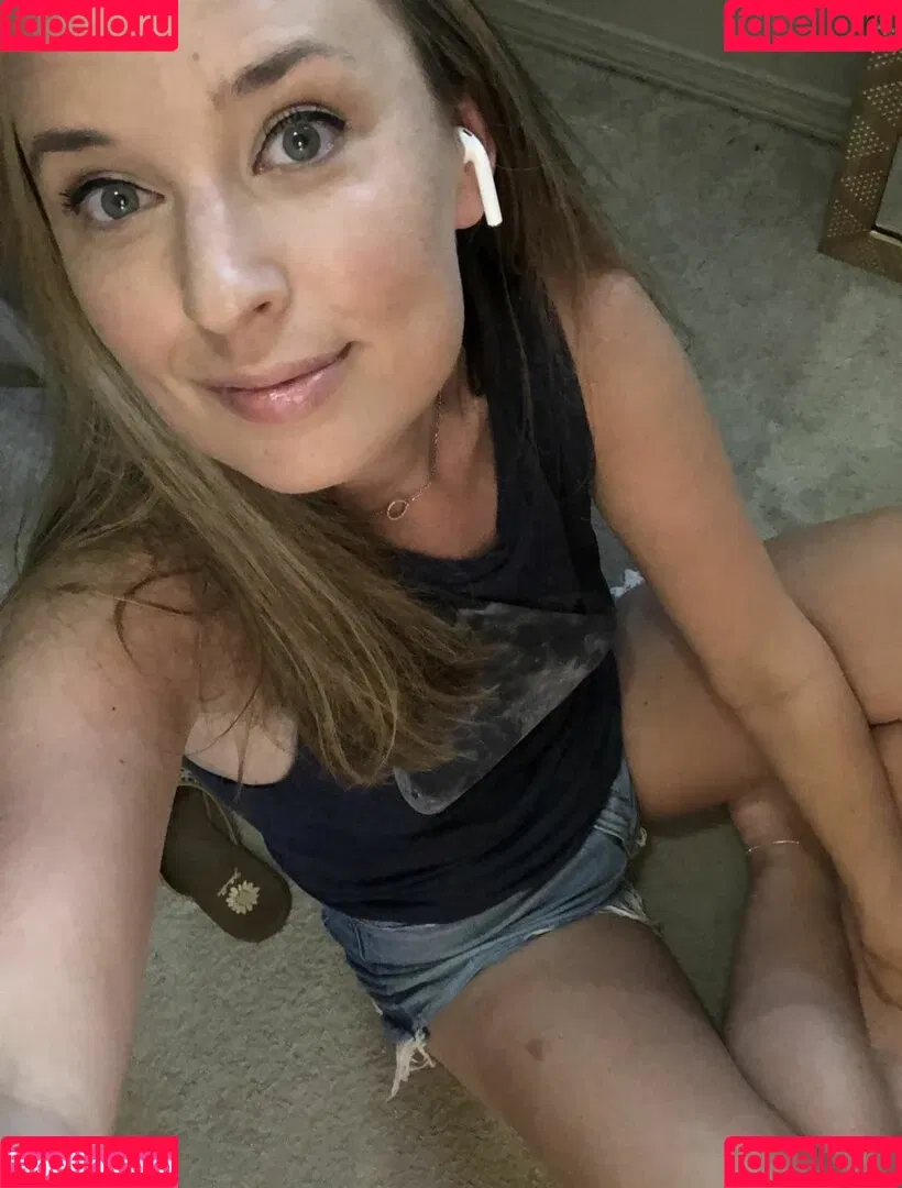 lyric_in_my_head Onlyfans Photo Gallery 