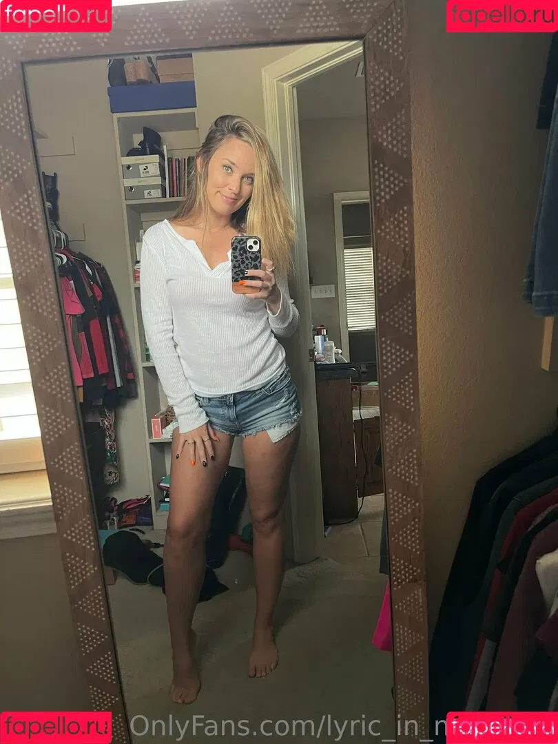 lyric_in_my_head Onlyfans Photo Gallery 