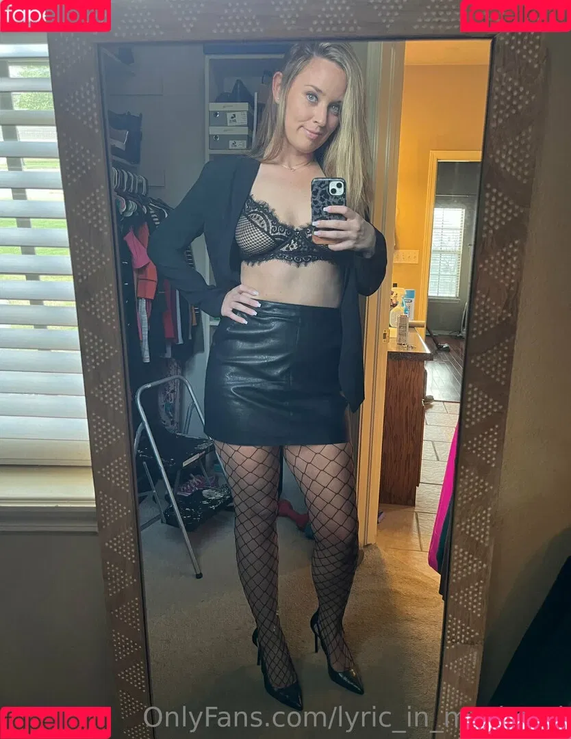 lyric_in_my_head Onlyfans Photo Gallery 