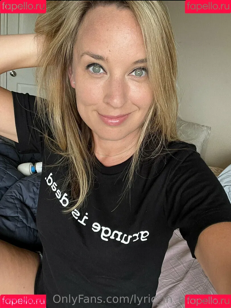 lyric_in_my_head Onlyfans Photo Gallery 