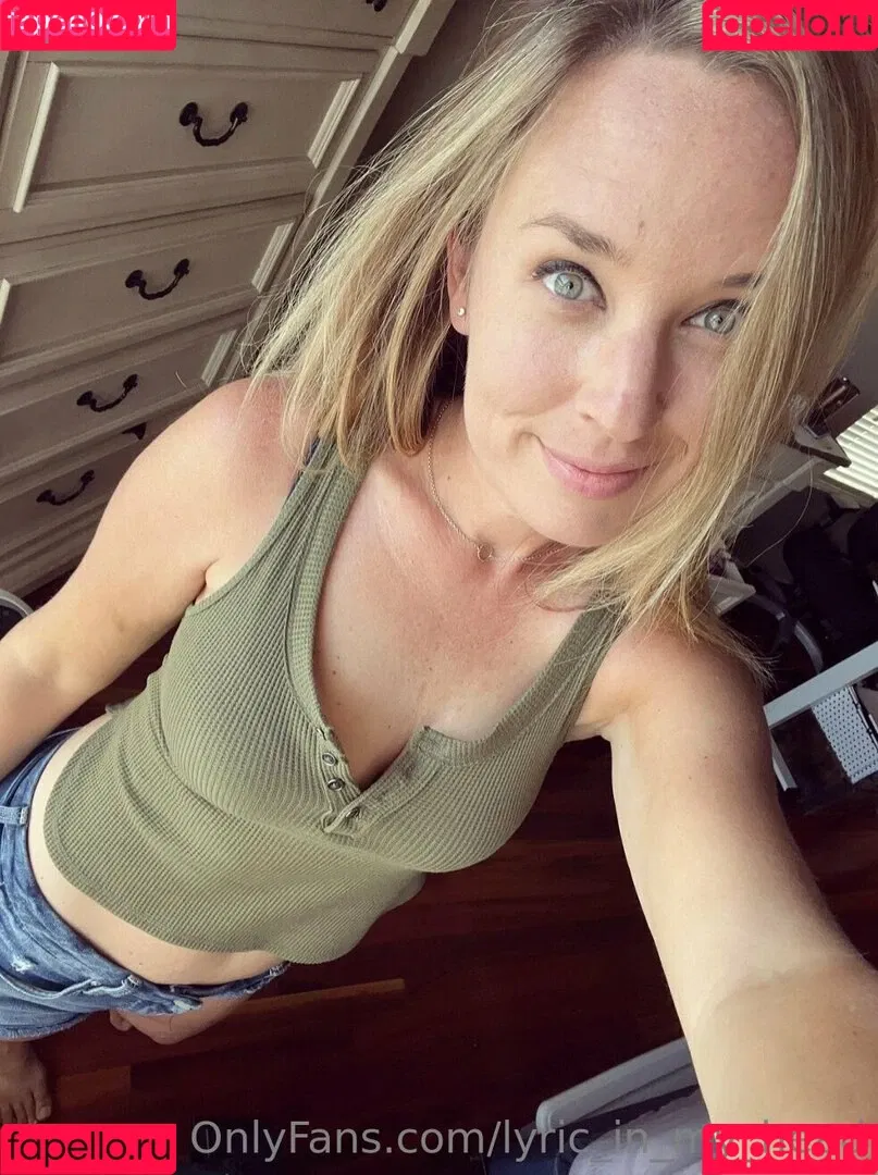 lyric_in_my_head Onlyfans Photo Gallery 