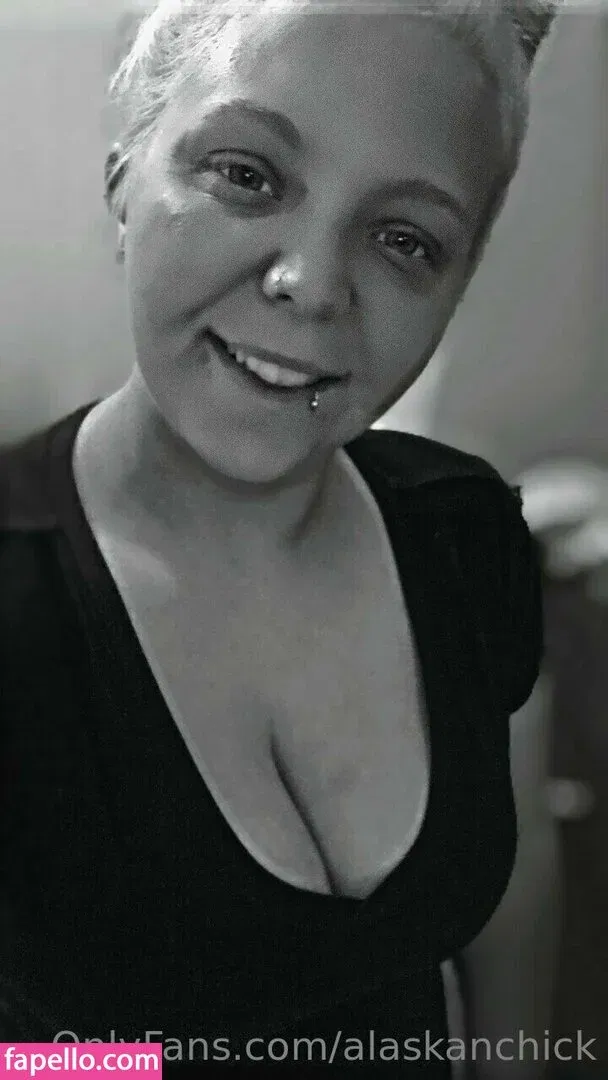 alaskanchick Onlyfans Photo Gallery 