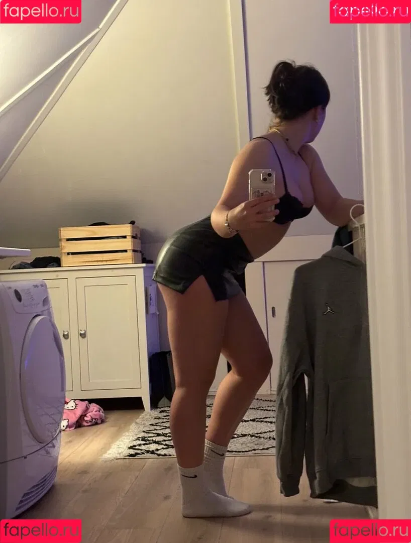 bellaahh42 Onlyfans Photo Gallery 
