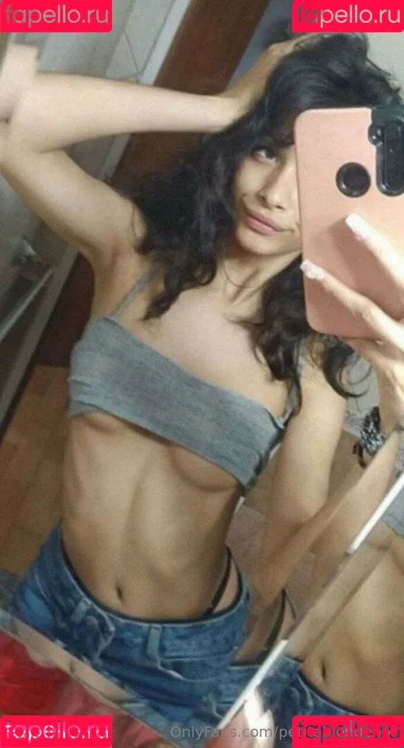 petiteblondehot Onlyfans Photo Gallery 