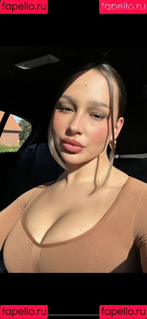 Lara_tepper Onlyfans Photo Gallery 