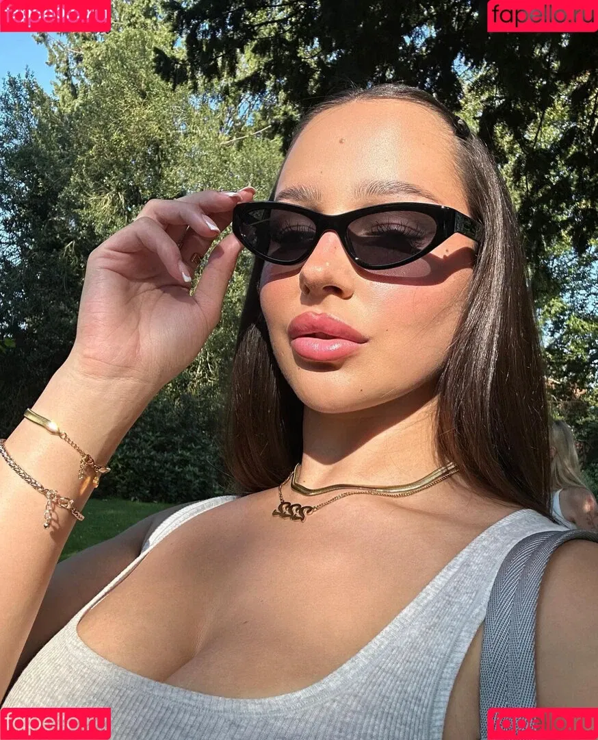 Lara_tepper Onlyfans Photo Gallery 