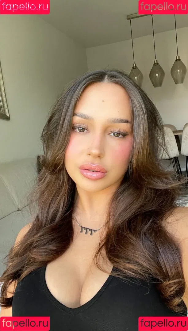 Lara_tepper Onlyfans Photo Gallery 