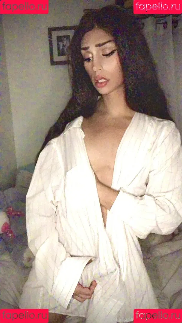 sadgirlamber Onlyfans Photo Gallery 