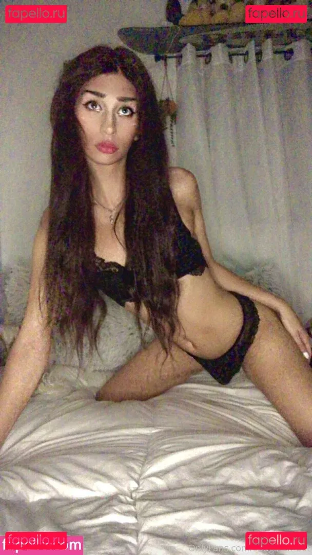 sadgirlamber Onlyfans Photo Gallery 