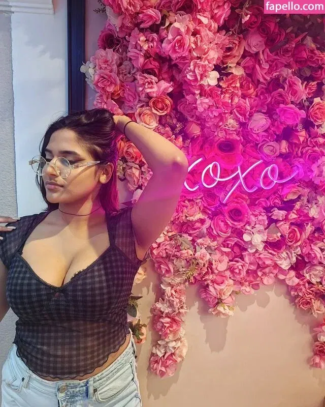 Tarynval Onlyfans Photo Gallery 