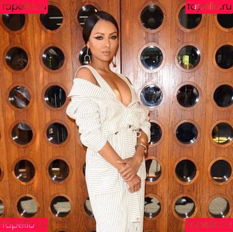 Kat Graham Onlyfans Photo Gallery 