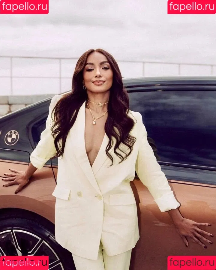 Kat Graham Onlyfans Photo Gallery 