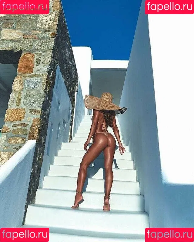 evaquiala Onlyfans Photo Gallery 