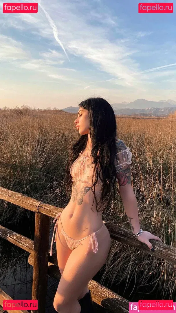 xJuliet Onlyfans Photo Gallery 