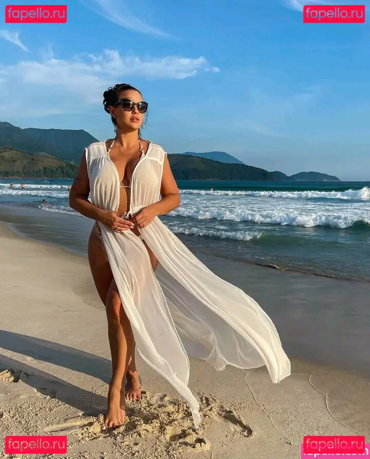 Carol Dias Onlyfans Photo Gallery 