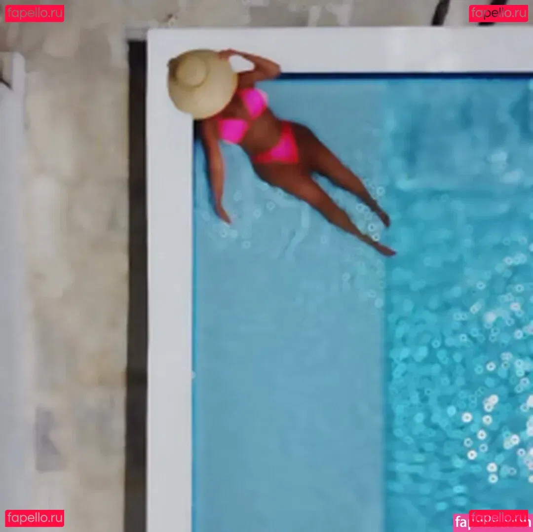 Carol Dias Onlyfans Photo Gallery 