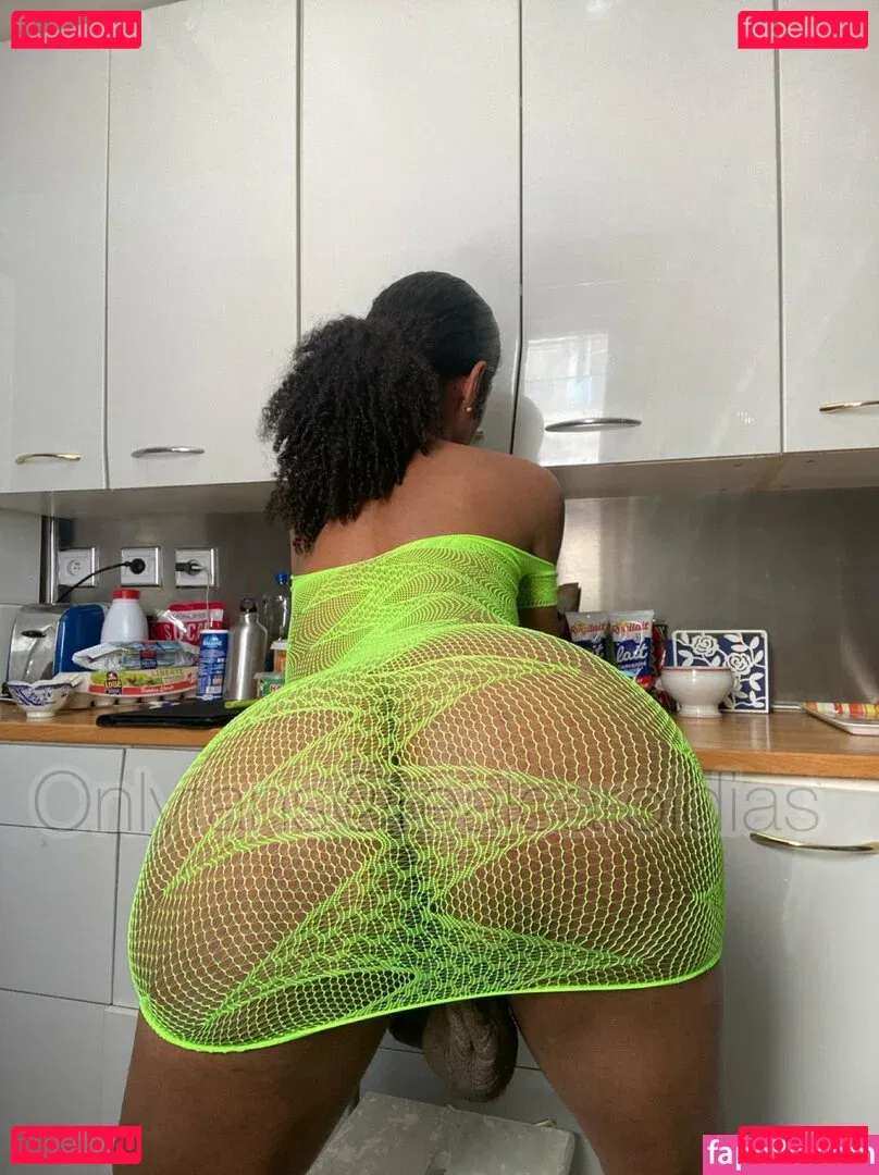 Carol Dias Onlyfans Photo Gallery 