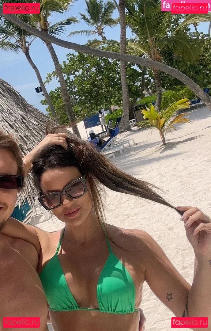 Carol Dias Onlyfans Photo Gallery 